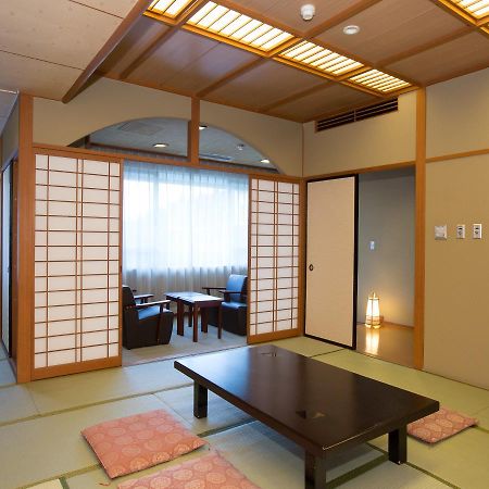 Ikaho Grand Hotel Shibukawa Екстериор снимка